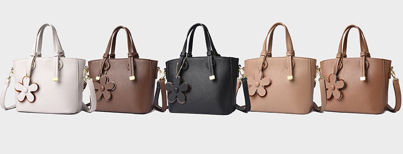 Chic Floral Charm Handbag – شنطة شيك بلمسة أنثوية