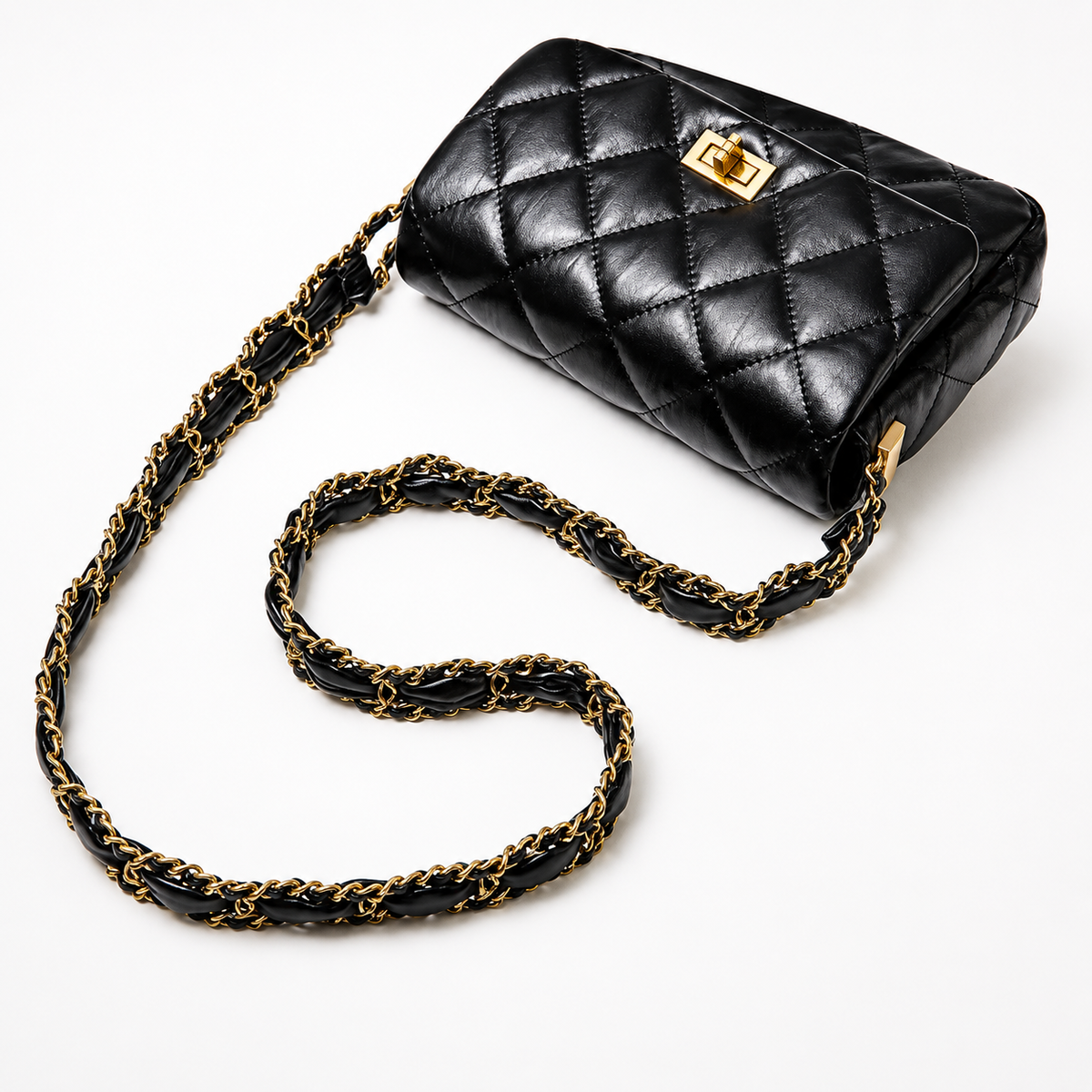 شنطة مستوردة مبطنة بسلسلة جولد | Quilted Chain Cross Bag