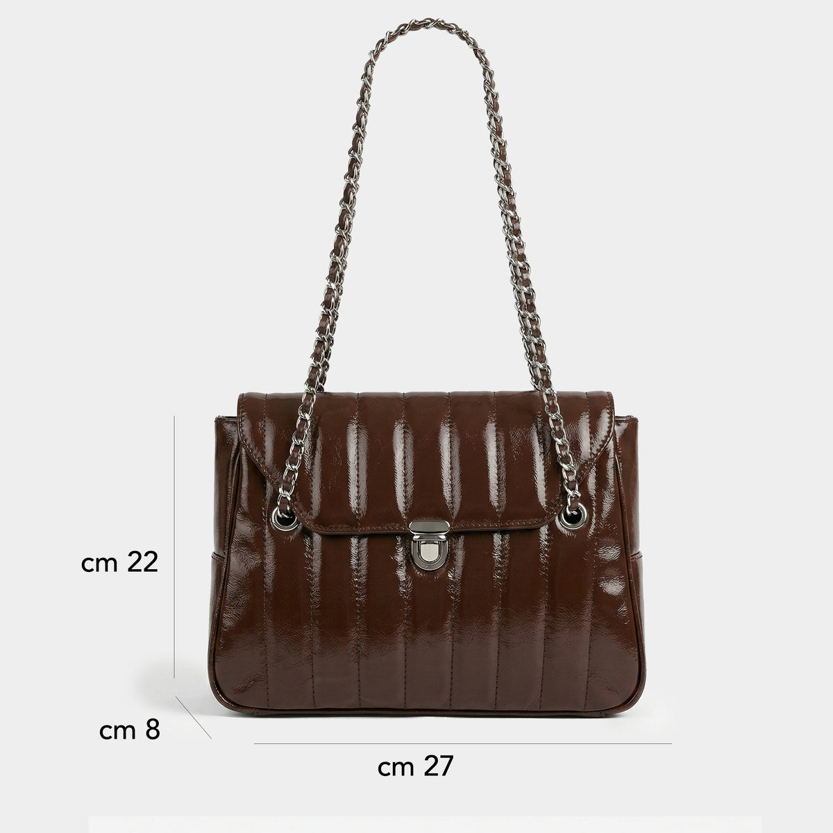 شنطة كتف مبطّنة جلد لامع بسلسلة — Quilted Glossy Leather Chain Shoulder Bag