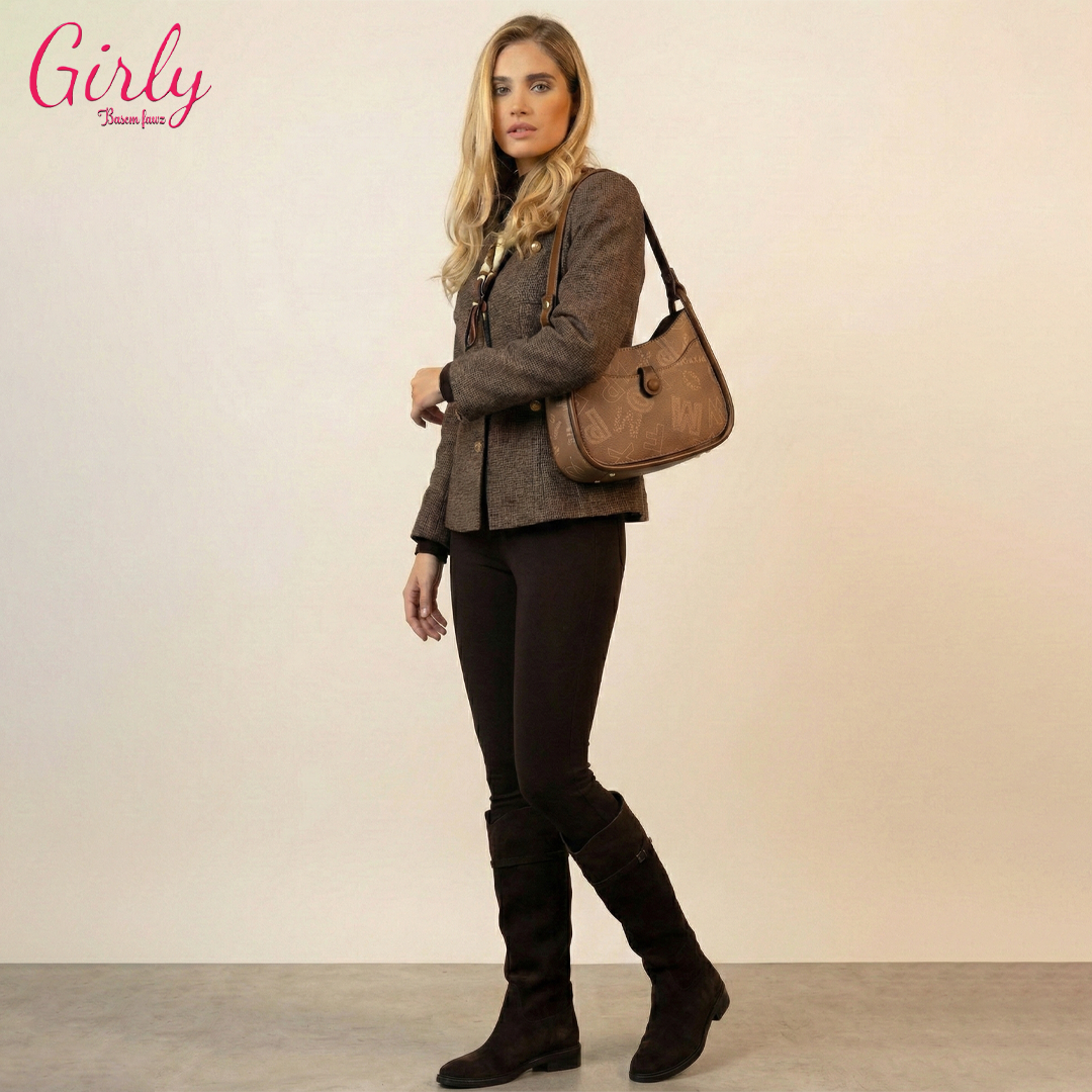 شنطة كتف وكروس بتصميم أيقوني Signature Monogram – Girly