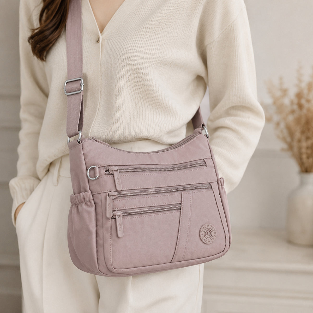 شنطة مستوردة ووتر بروف بتقسيمات عملية – Everyday Bag