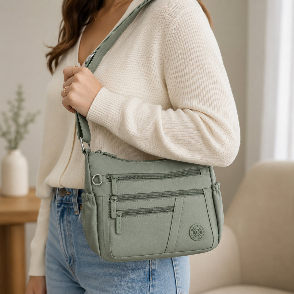 شنطة مستوردة ووتر بروف بتقسيمات عملية – Everyday Bag