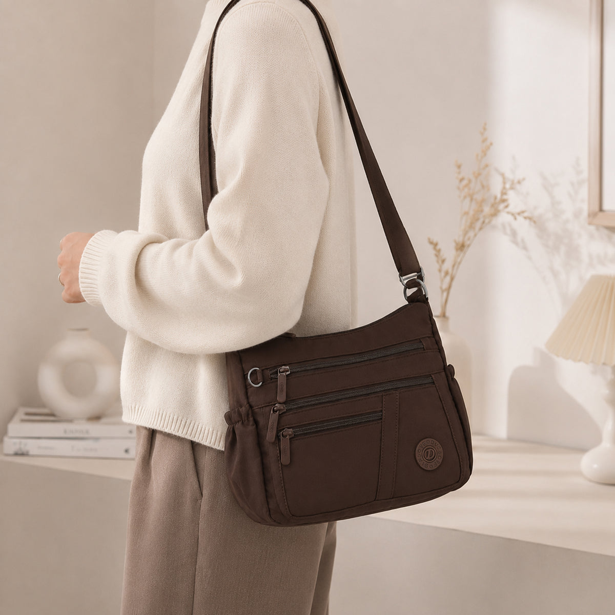 شنطة مستوردة ووتر بروف بتقسيمات عملية – Everyday Bag