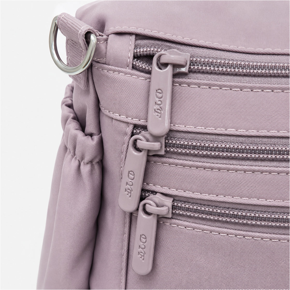 شنطة مستوردة ووتر بروف بتقسيمات عملية – Everyday Bag