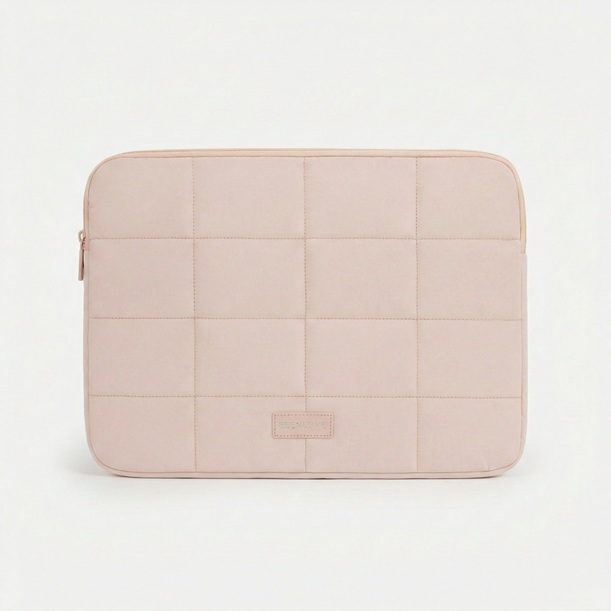 حافظة لابتوب مبطّنة مستوردة – Cloud Quilted Laptop Sleeve