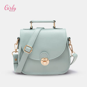 شنطة كروس جلد من Girly – أناقة كلاسيك تدوم دوماً