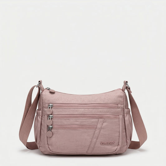 Lightweight & Multi-Pocket – شنطة خفيفة بجيوب متعددة لكل احتياجاتك اليومية