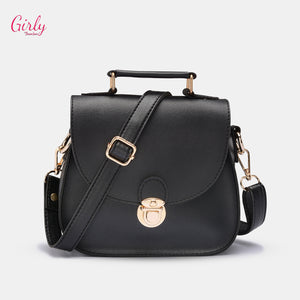 شنطة كروس جلد من Girly – أناقة كلاسيك تدوم دوماً