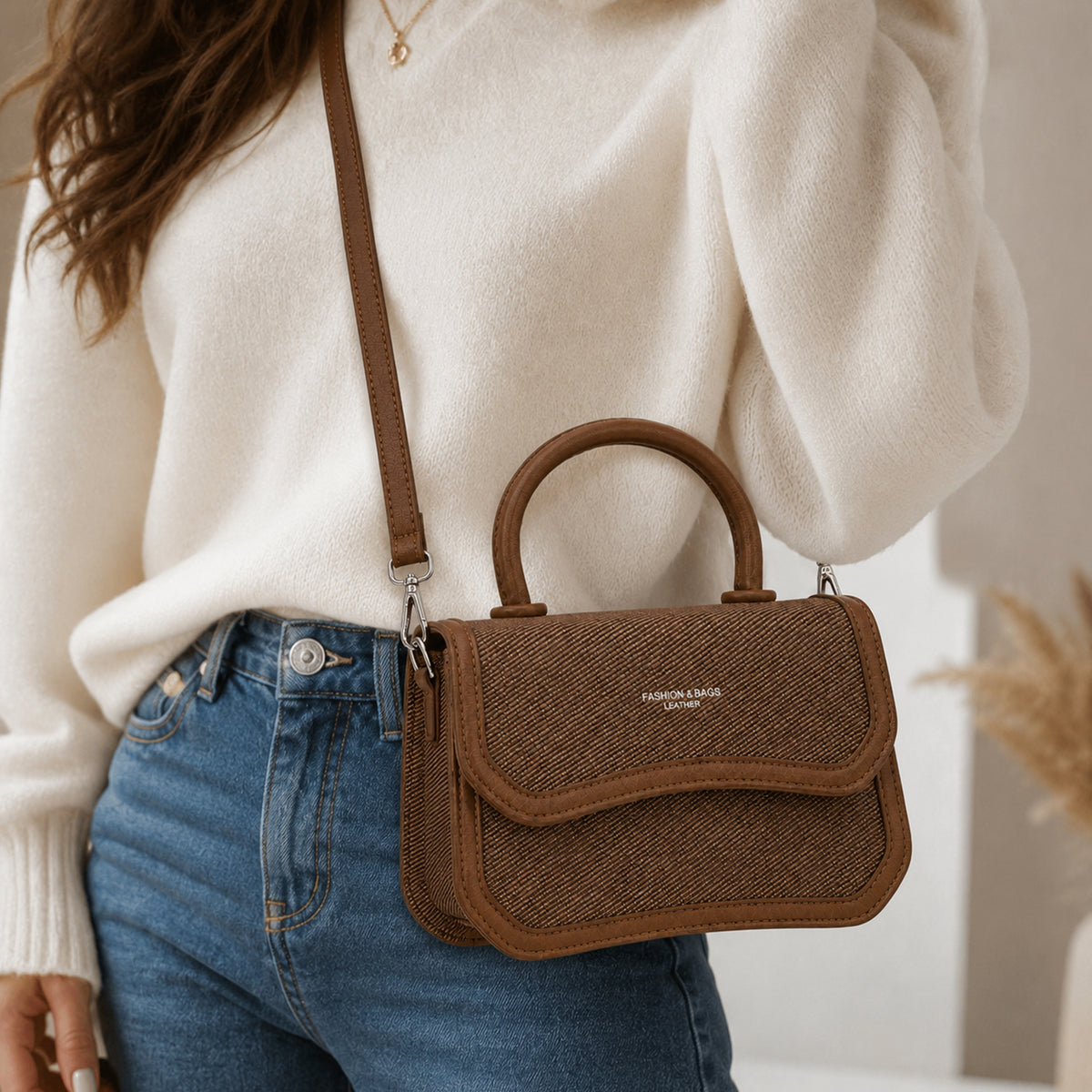 شنطة مستوردة بتصميم Elegant وتفاصيل فاخرة