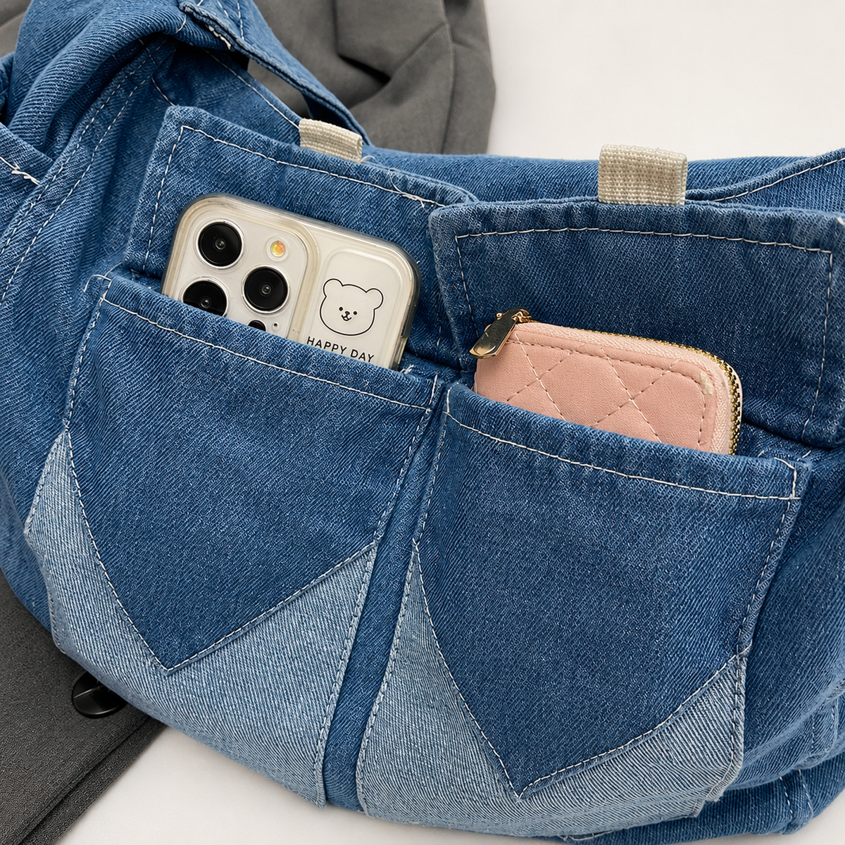 شنطة مستوردة بخامة جينز مميزة وتنظيم عملي | Everyday Denim Crossbody Bag
