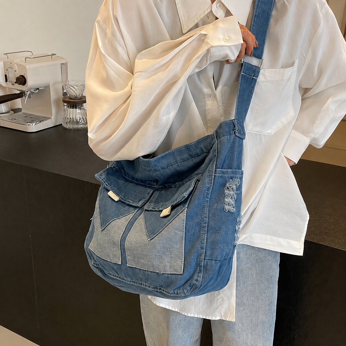 شنطة مستوردة بخامة جينز مميزة وتنظيم عملي | Everyday Denim Crossbody Bag