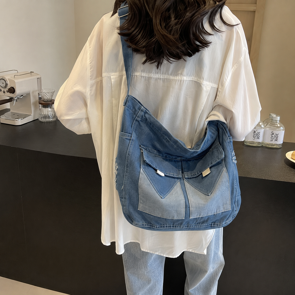 شنطة مستوردة بخامة جينز مميزة وتنظيم عملي | Everyday Denim Crossbody Bag