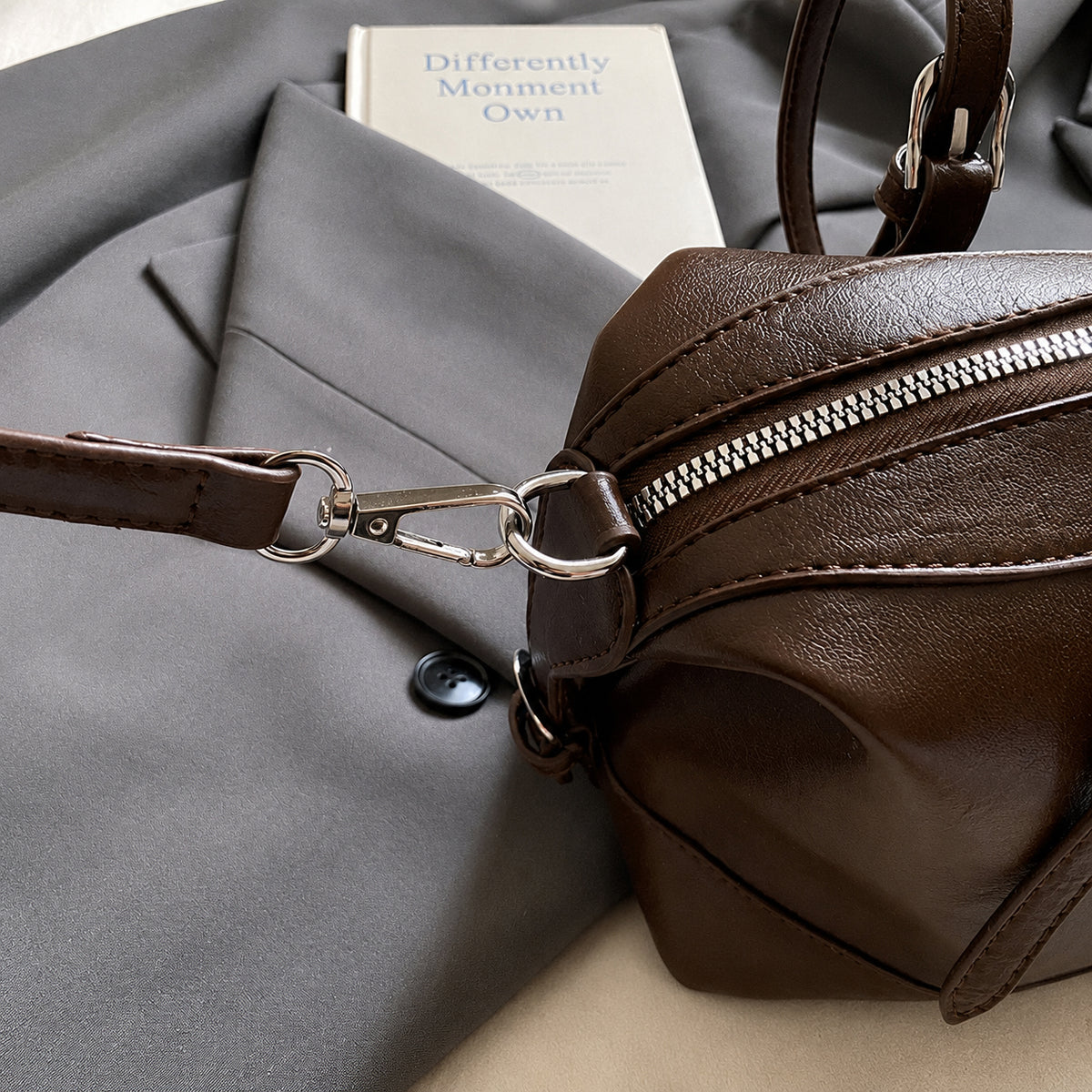 شنطة جلد مستوردة بتصميم أنيق للاستخدام اليومي | Everyday Bag