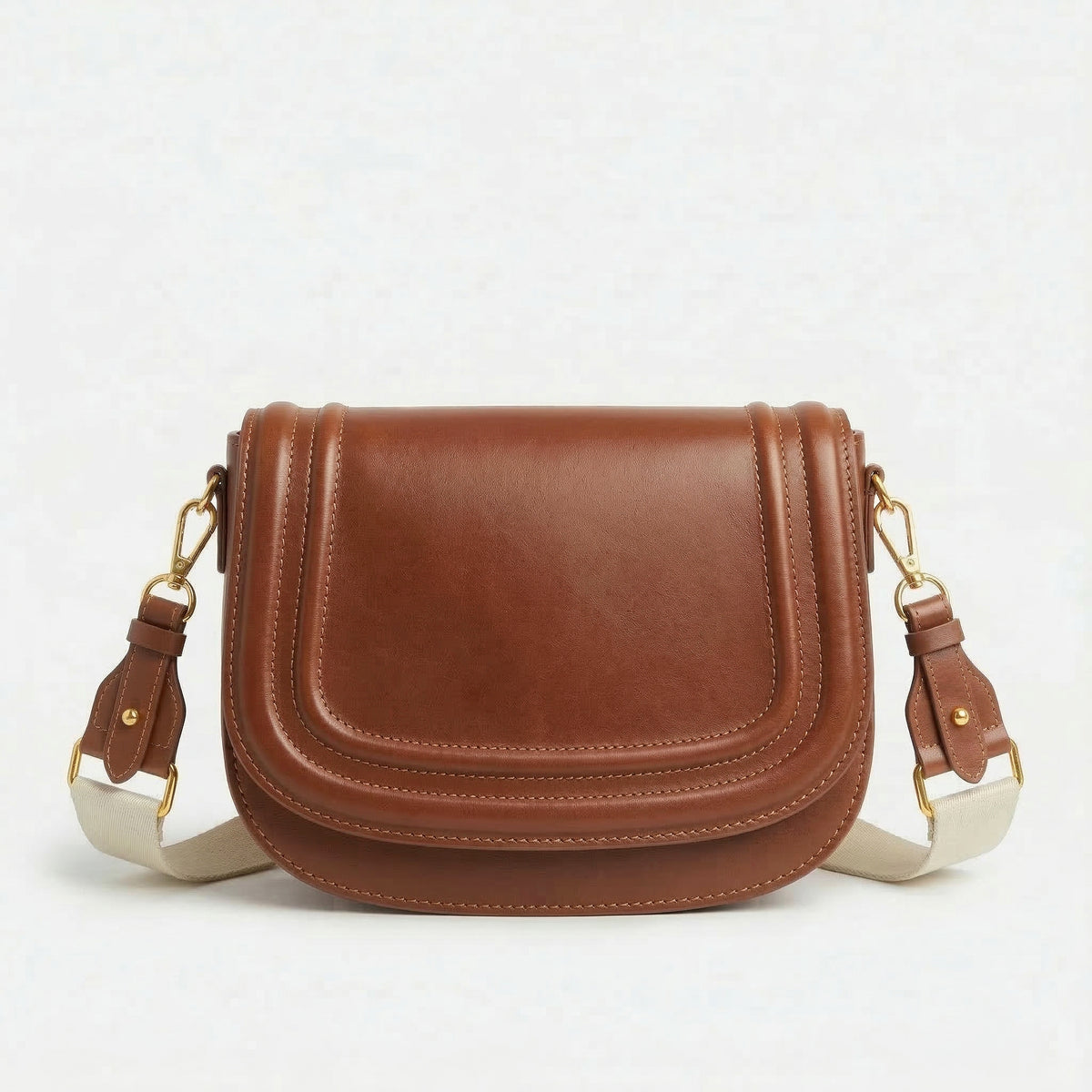 Elegant Saddle Bag – شنطة جلد بتصميم كلاسيك عصري