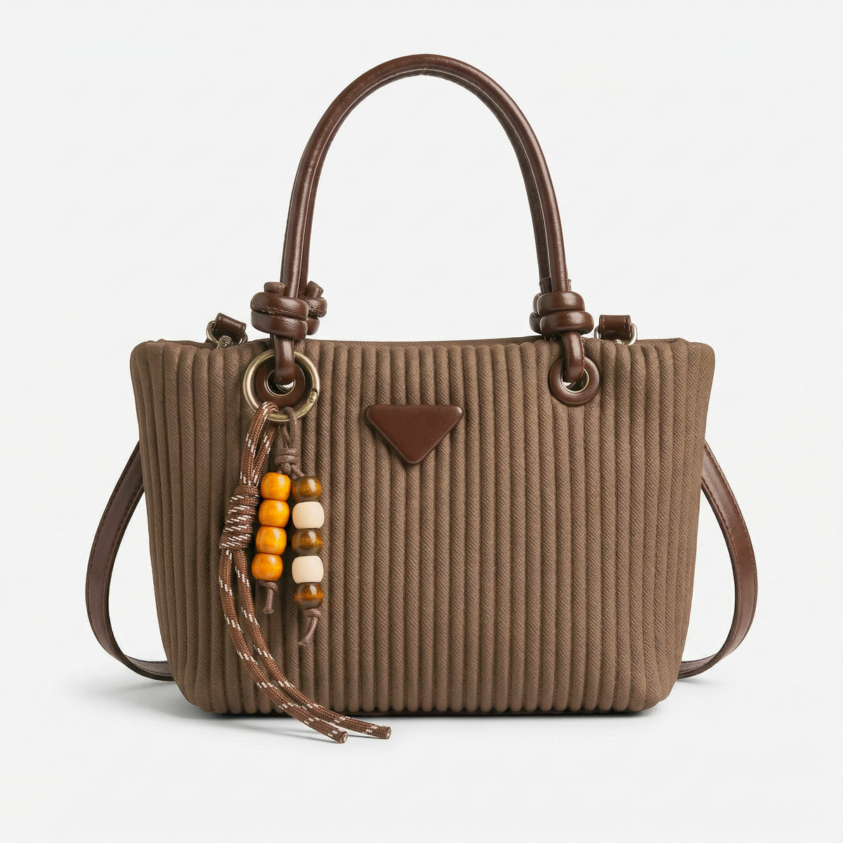 شنطة كروس بتصميم بارز ولمسة فريدة - Unique Detail Crossbody Bag