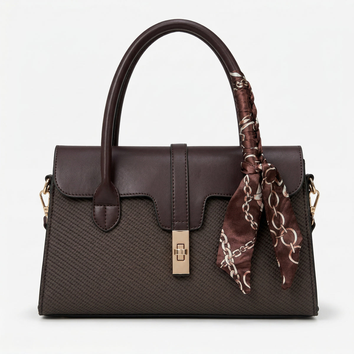 شنطة كلاسيك بتفاصيل فاخرة – with a Chic Scarf Touch