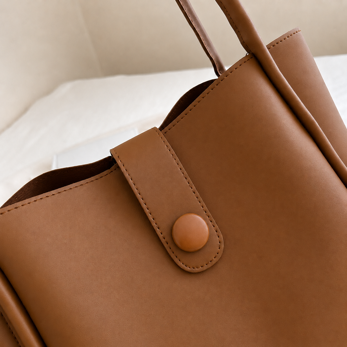 Elegant Tote Bag Set بتفاصيل Minimal تناسب كل الإطلالات