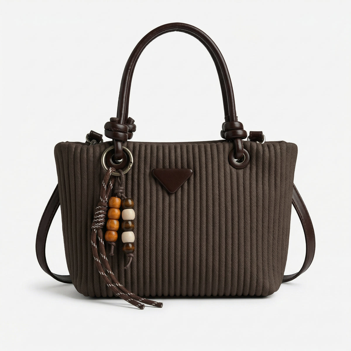 شنطة كروس بتصميم بارز ولمسة فريدة - Unique Detail Crossbody Bag