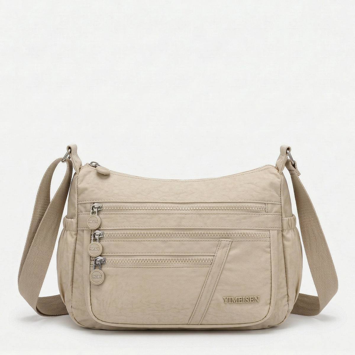 Lightweight & Multi-Pocket – شنطة خفيفة بجيوب متعددة لكل احتياجاتك اليومية