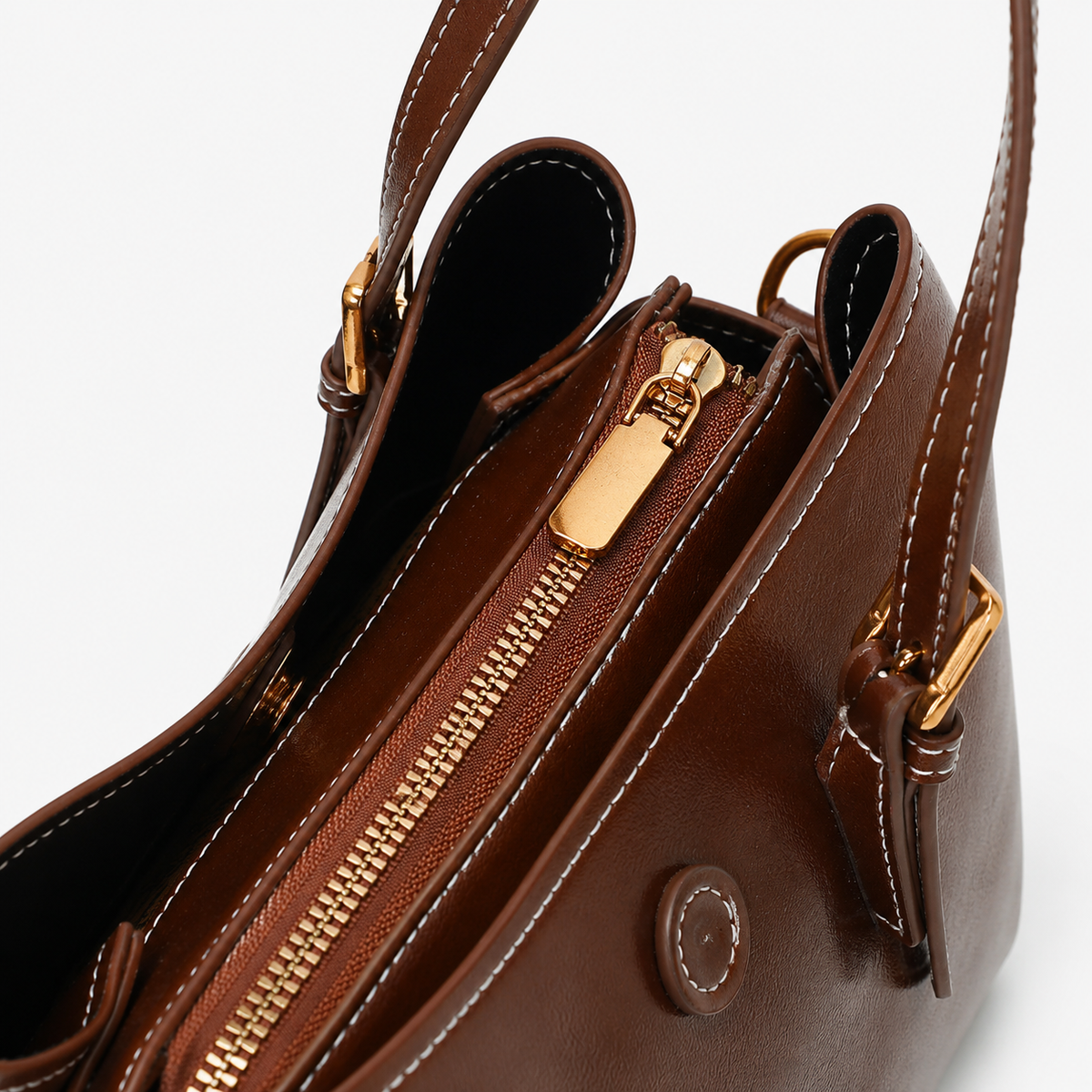 شنطة مستوردة كلاسيك بتفاصيل راقية | Timeless Chic Handbag