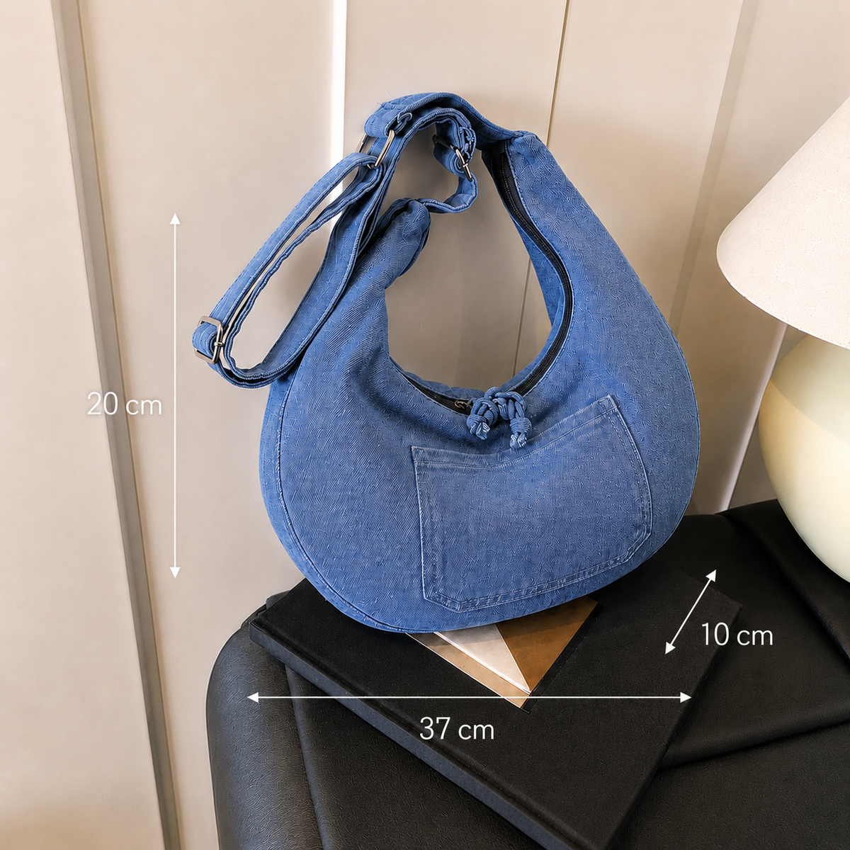 شنطة كتف مستوردة Denim Style بتفاصيل عصرية شيك 💙