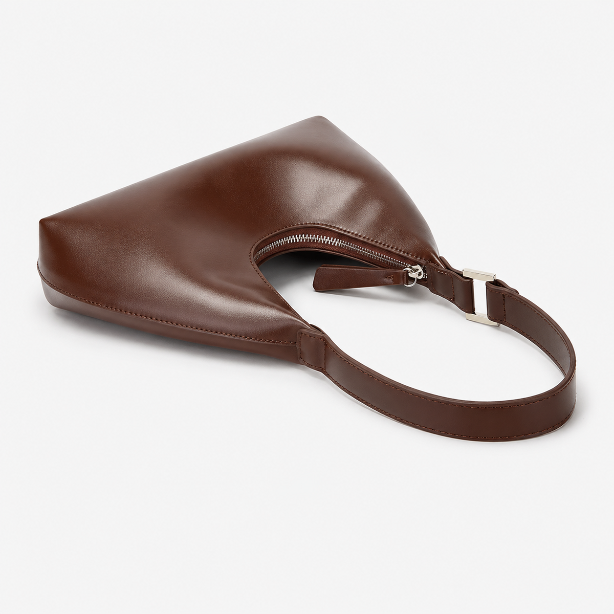 شنطة كتف هاف مون جلد ناعمة بتصميم عصري أنيق - Half Moon Shoulder Bag