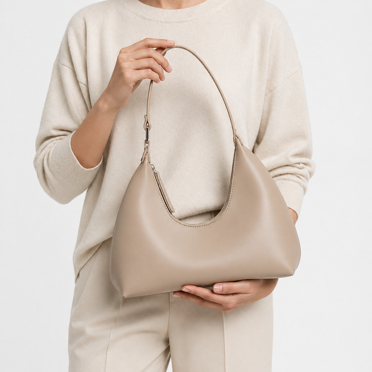 شنطة كتف هاف مون جلد ناعمة بتصميم عصري أنيق - Half Moon Shoulder Bag