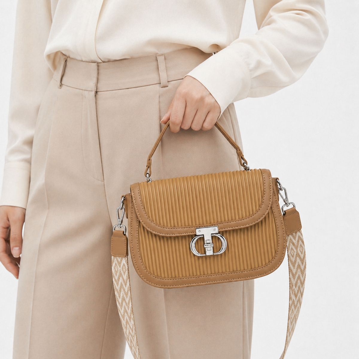 شنطة مستوردة ساتشيل بتصميم مضلع – Ribbed Mini Satchel Bag