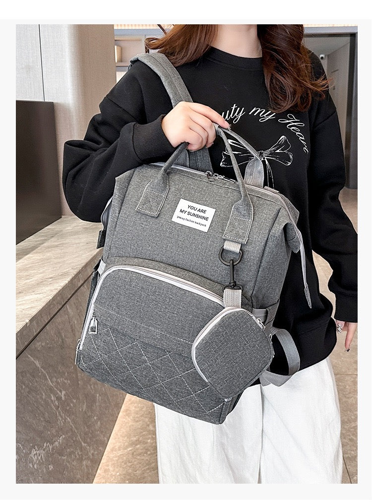 شنطة بيبي بتنظيم مثالي ولمسة أنيقة - Organized Diaper Bag
