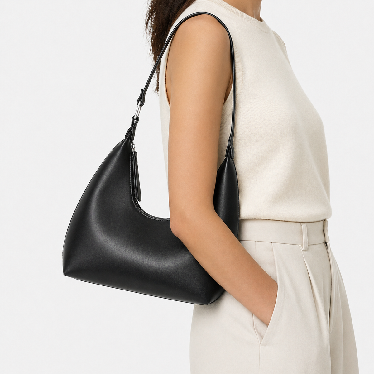 شنطة كتف هاف مون جلد ناعمة بتصميم عصري أنيق - Half Moon Shoulder Bag