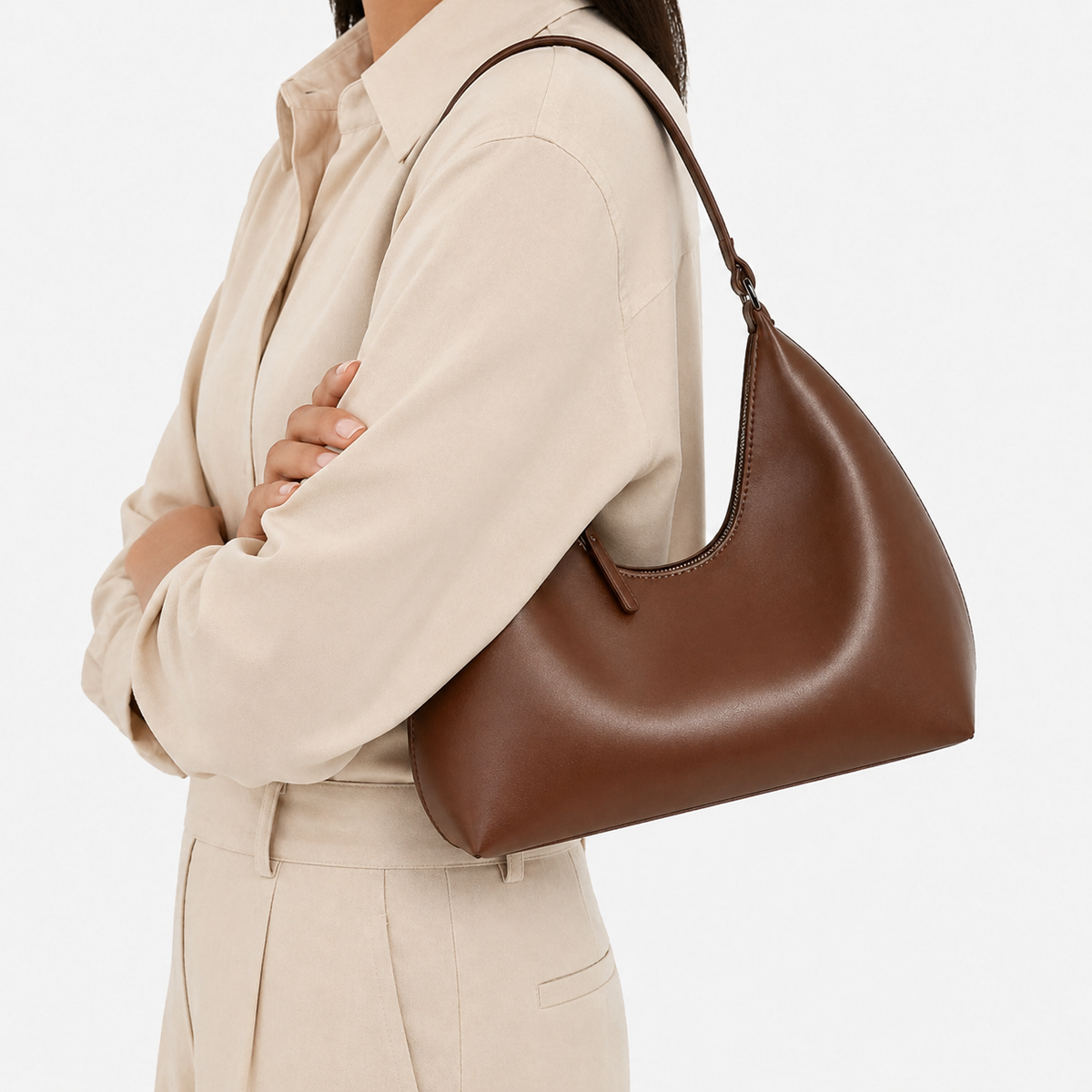 شنطة كتف هاف مون جلد ناعمة بتصميم عصري أنيق - Half Moon Shoulder Bag