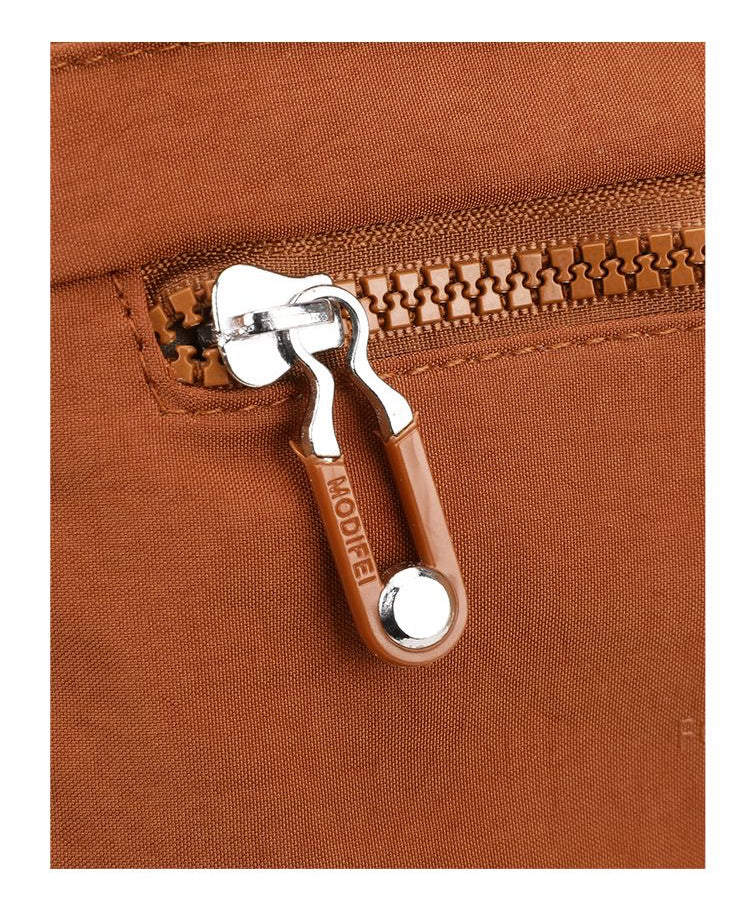 شنطة كروس بتنظيم مثالي وجيوب متعددة - Organized Crossbody Bag