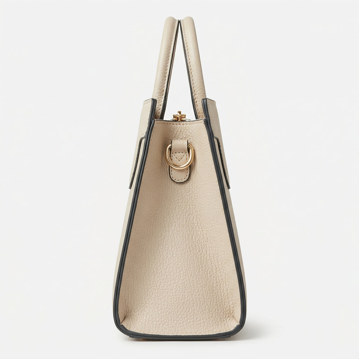 شنطة جلد أنيقة بستايل عصري - Modern Classic Bag | Mini Charm Details ✨