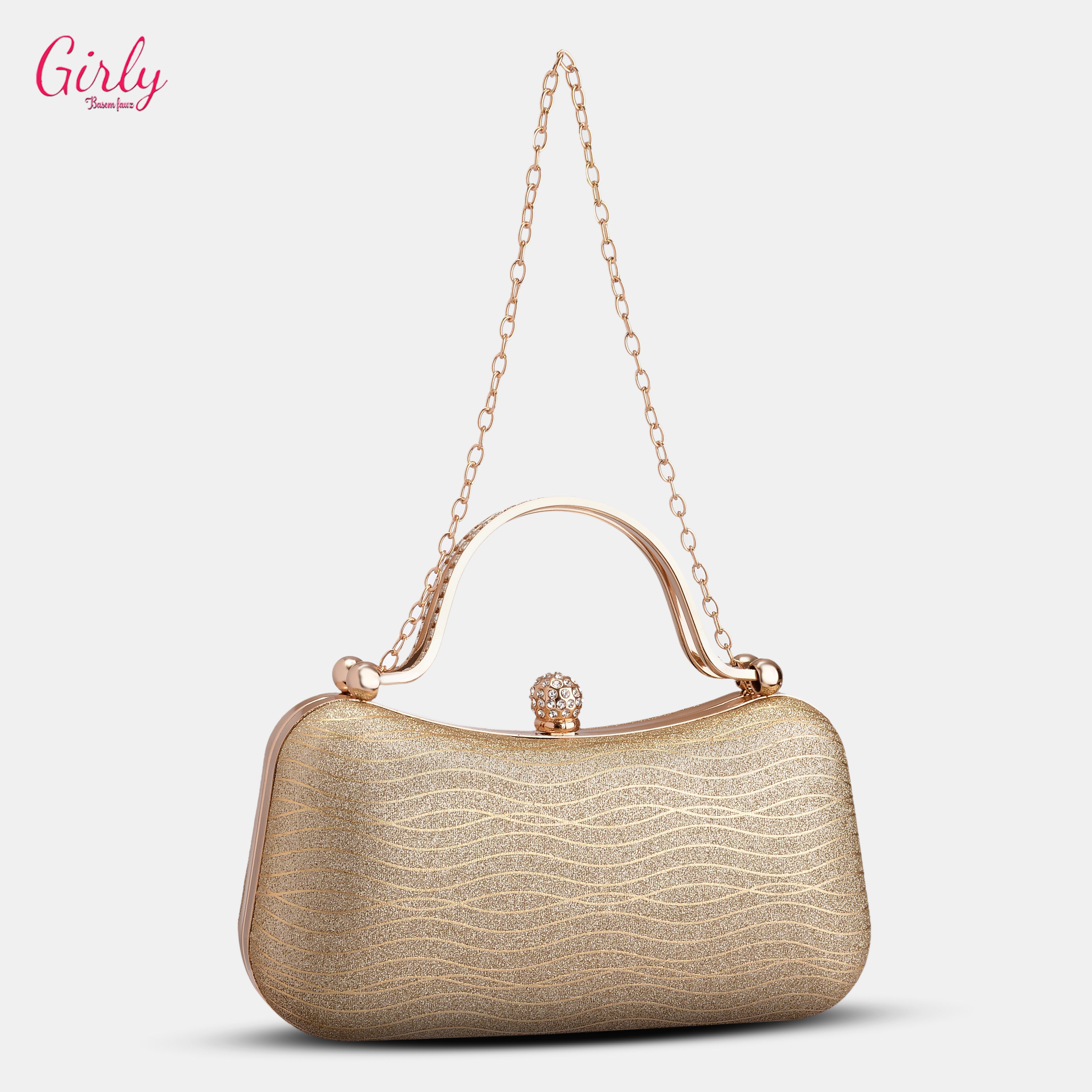 شنطة سواريه أنيقة بلمسة فاخرة