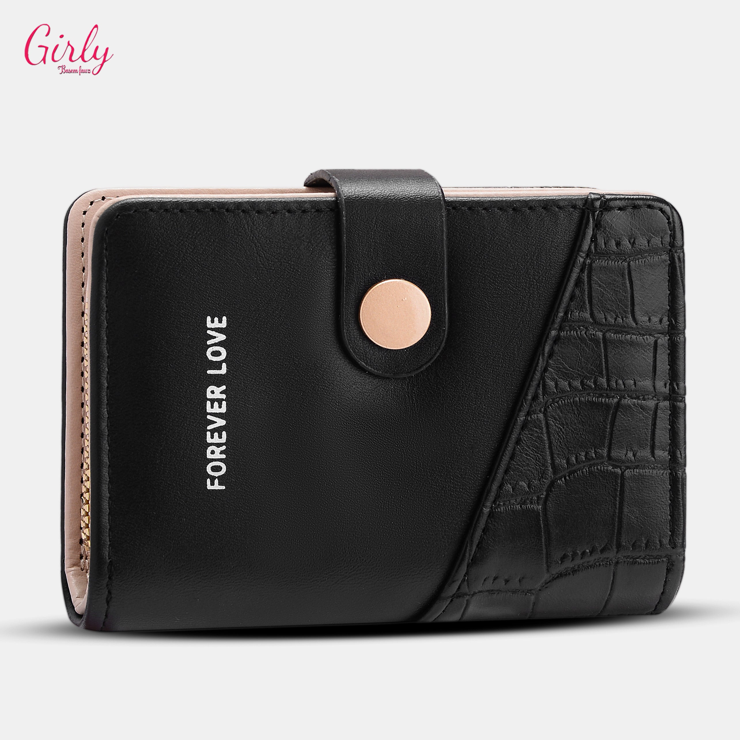 محفظة جلد عملية بتفاصيل أنيقة ✨