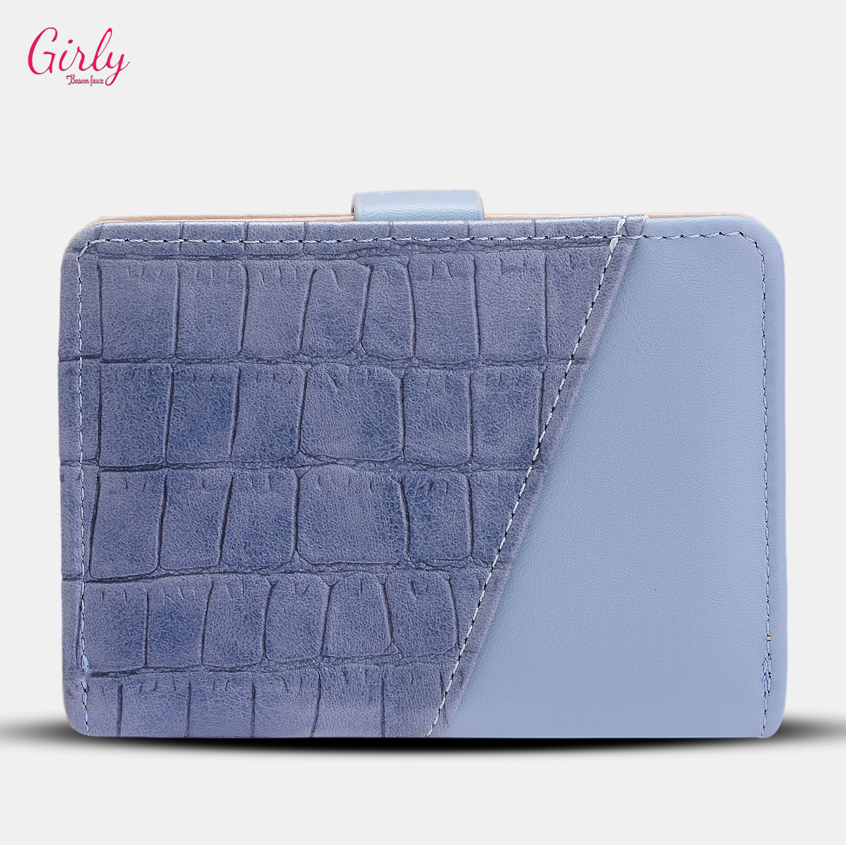 محفظة جلد عملية بتفاصيل أنيقة ✨