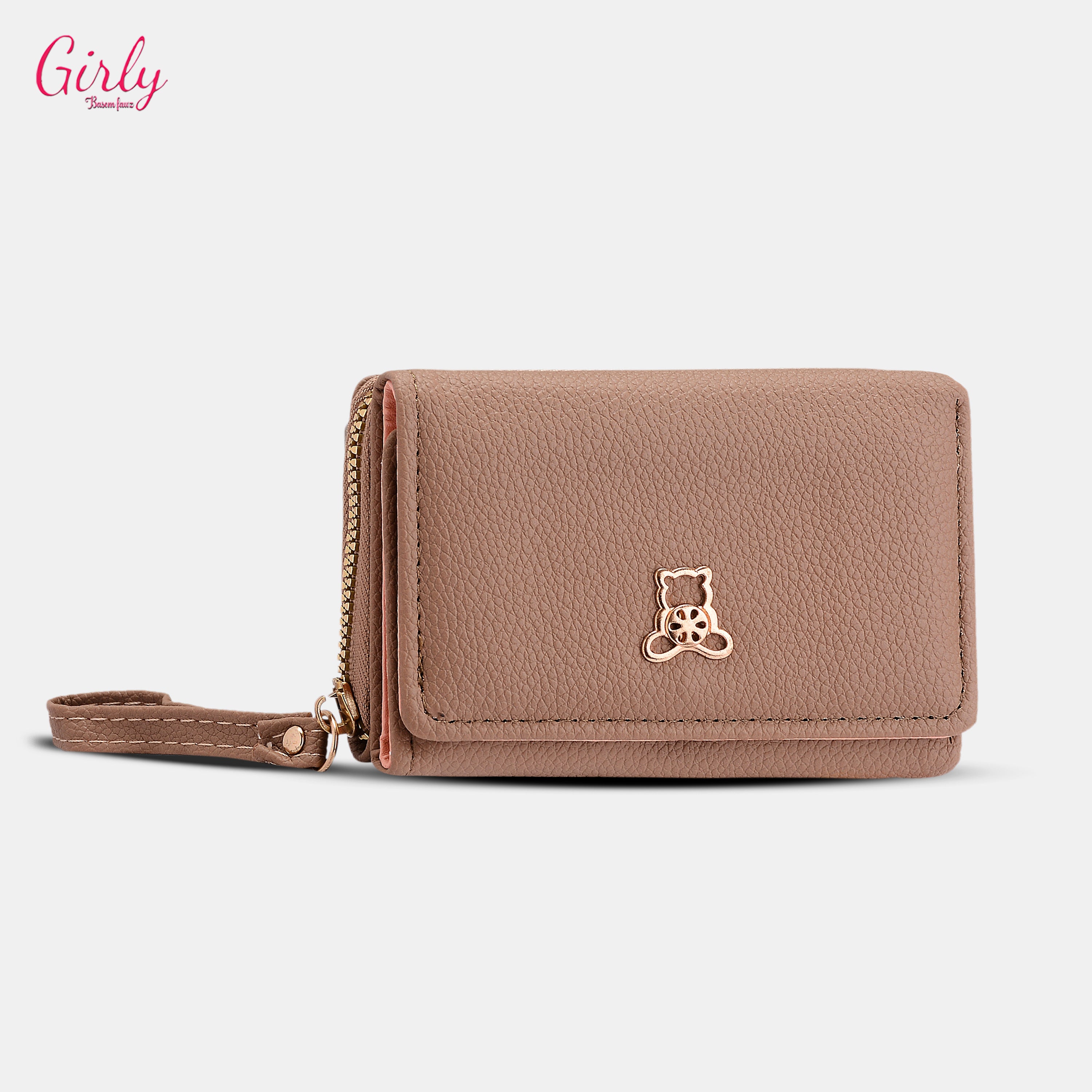 محفظة جلد بتصميم يجمع بين الجمال والراحة في كل حركة