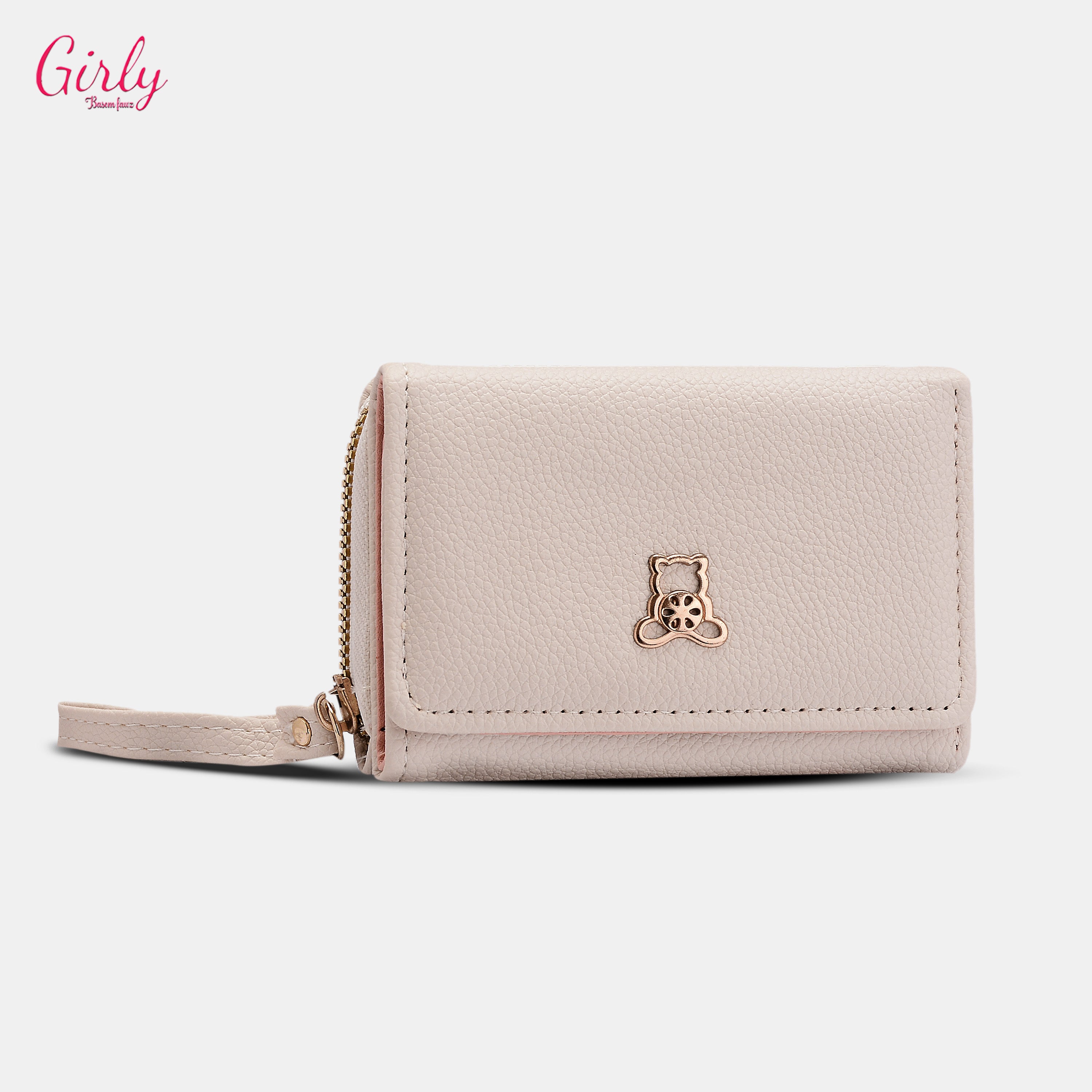 محفظة جلد بتصميم يجمع بين الجمال والراحة في كل حركة