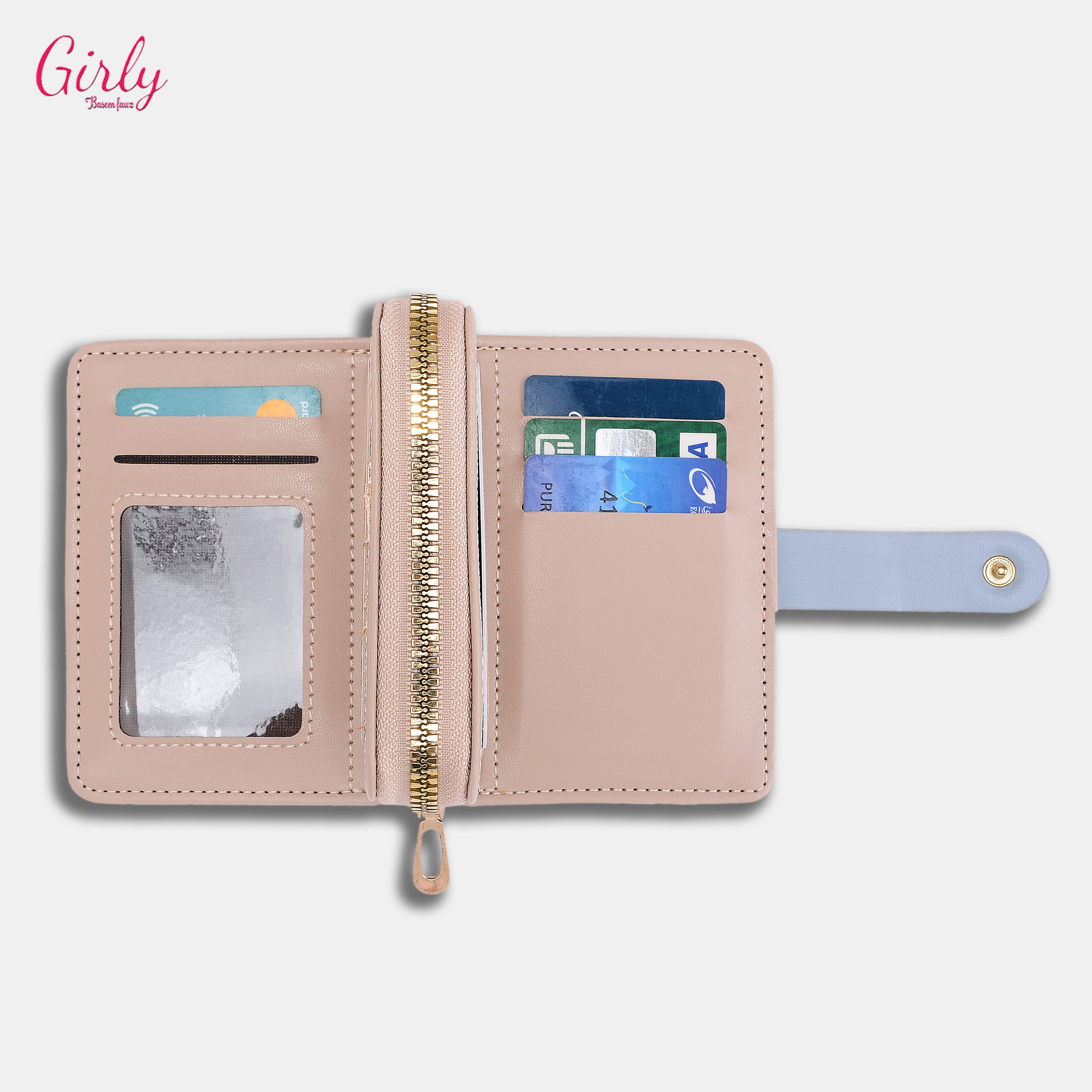 محفظة جلد عملية بتفاصيل أنيقة ✨