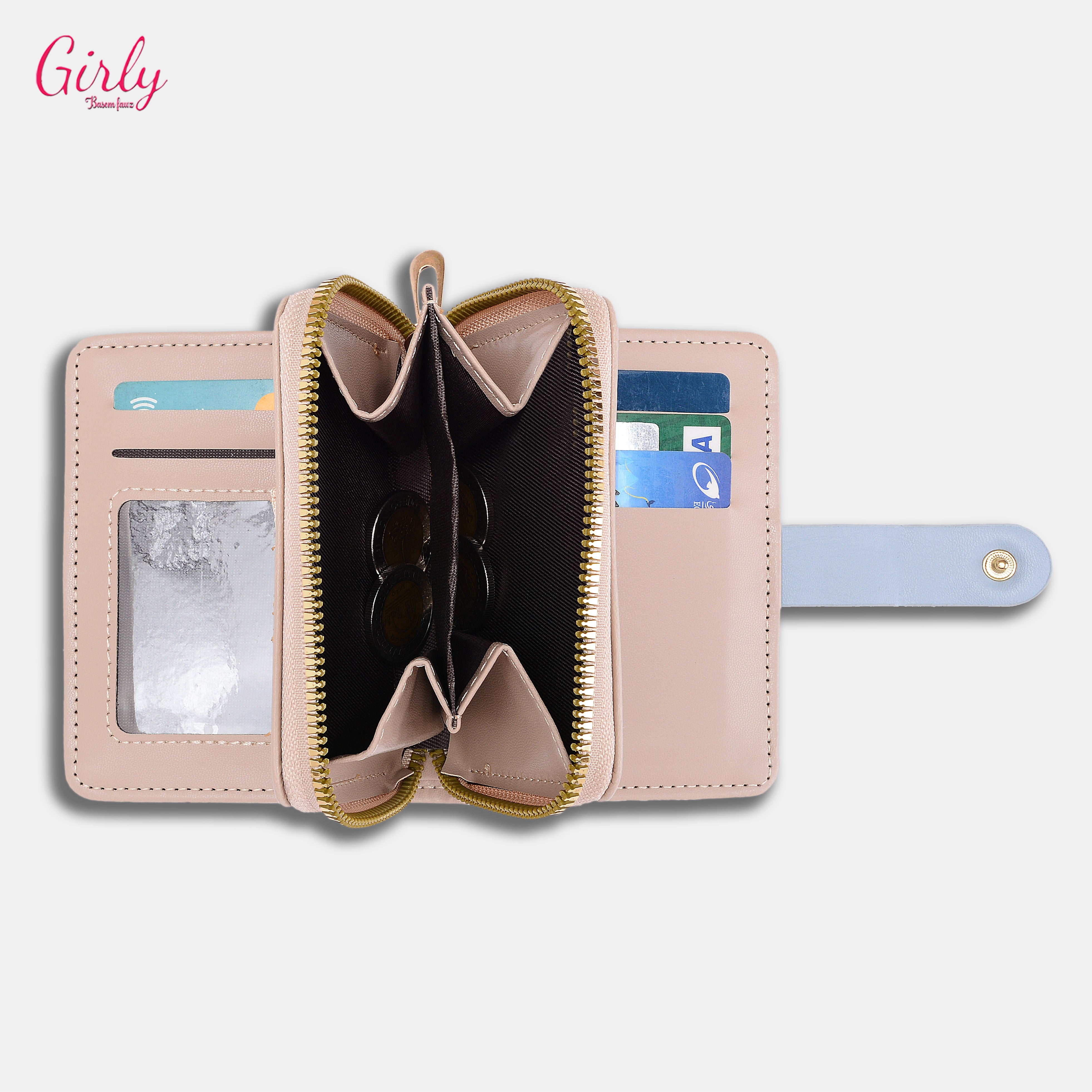 محفظة جلد عملية بتفاصيل أنيقة ✨