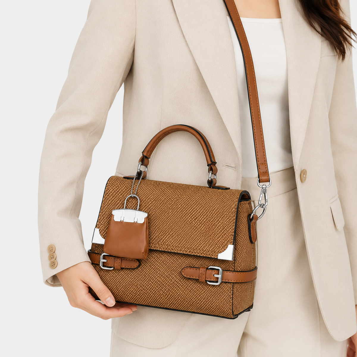شنطة مستوردة Rich Elegance بتفاصيل راقية