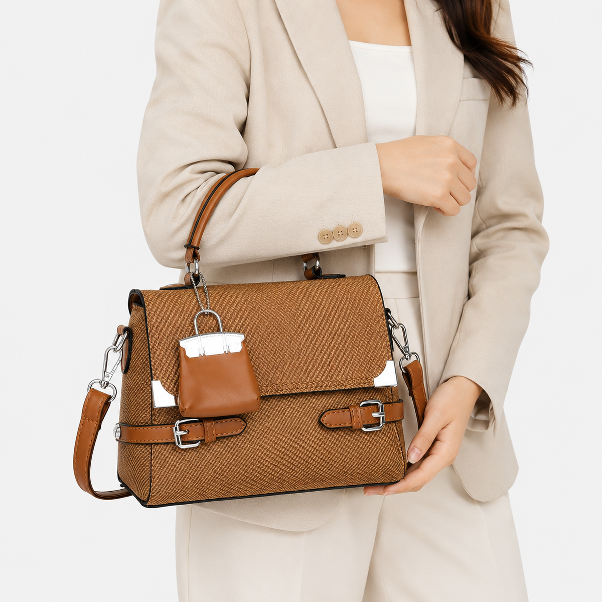 شنطة مستوردة Rich Elegance بتفاصيل راقية