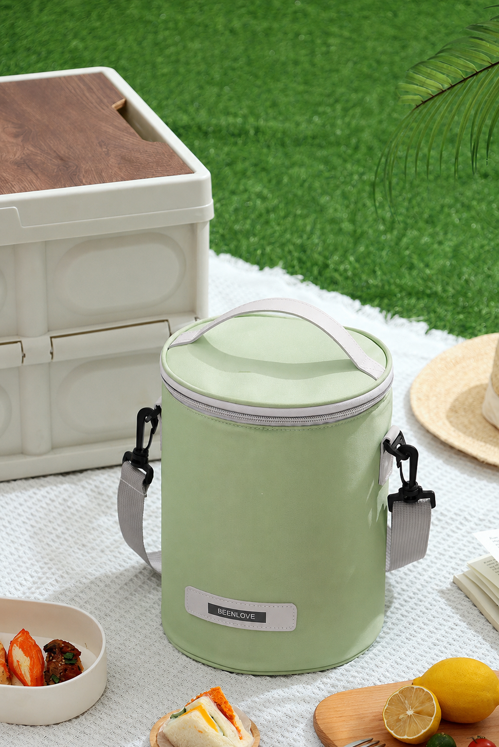 شنطة Lunch Bag أنيقة وعملية لحفظ الطعام في الـ Picnic Days