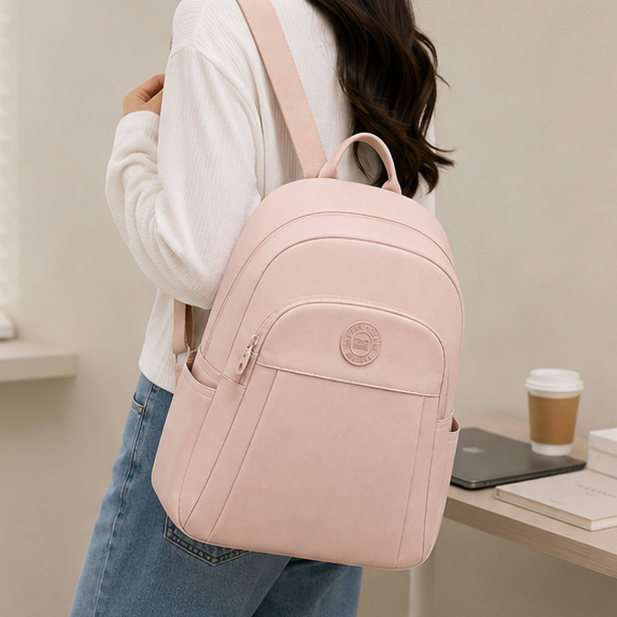 شنطة مستوردة بتصميم عملي ومتعدد الاستخدام – Practical Backpack