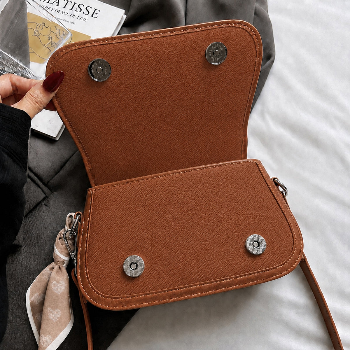 شنطة مستوردة بتصميم أنيق ومميز – Imported Scarf Handbag