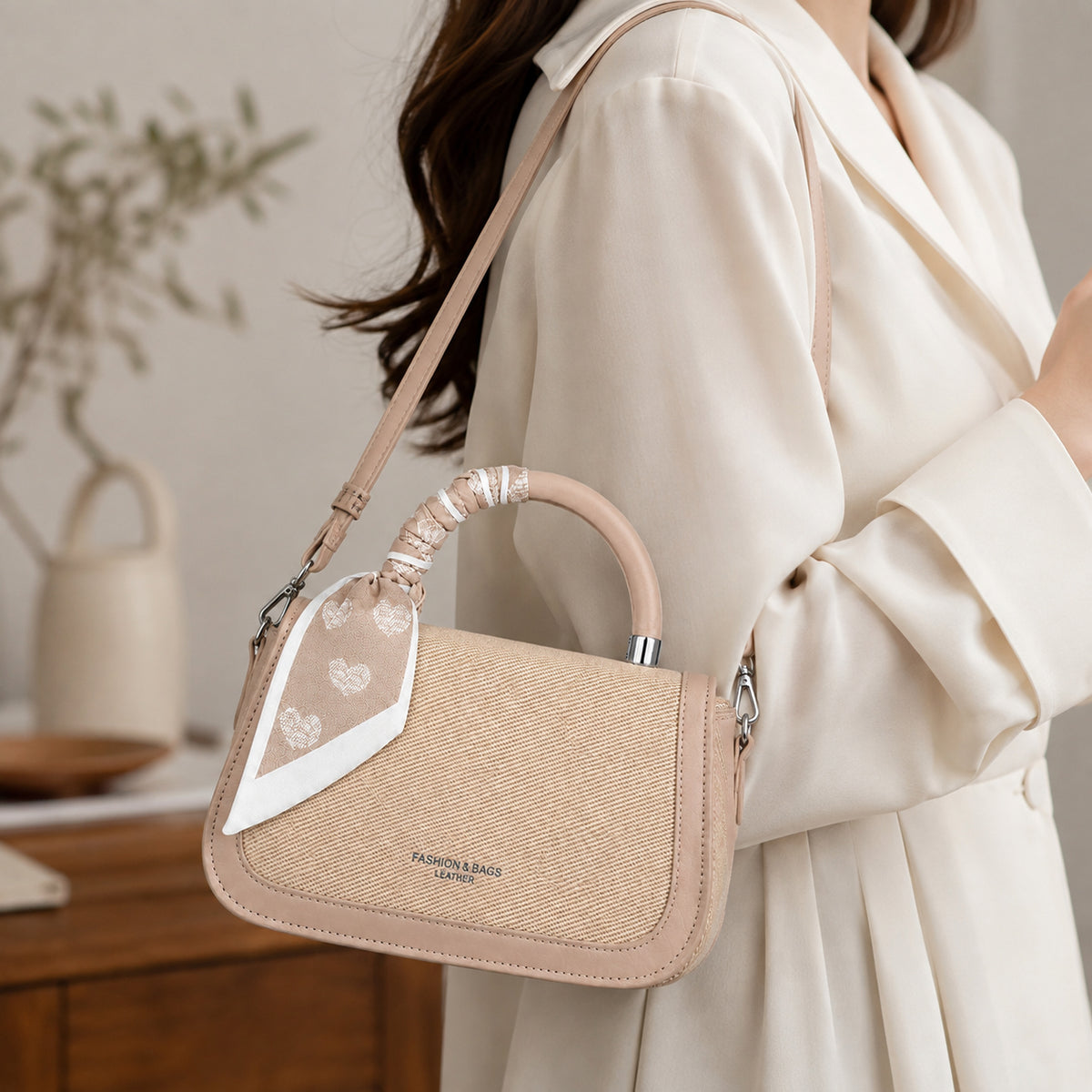 شنطة مستوردة بتصميم أنيق ومميز – Imported Scarf Handbag