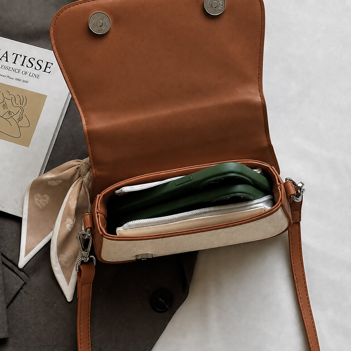 شنطة مستوردة بتصميم أنيق ومميز – Imported Scarf Handbag